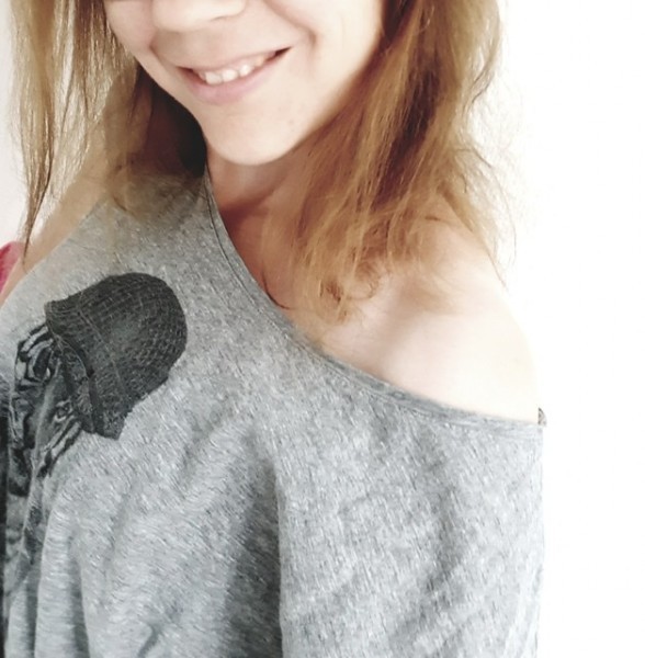 <p>Always keep on smiling</p>