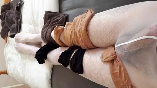 <p>Wie komt.... hihi xx</p>